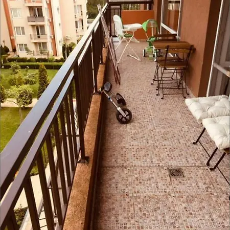 Apartment Apartments *